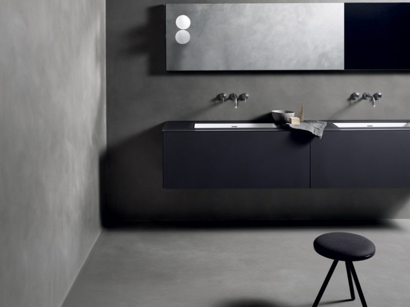 rozcestnik-foto-2-pryskyricne-sterky-na-podlahy-a-steny_1